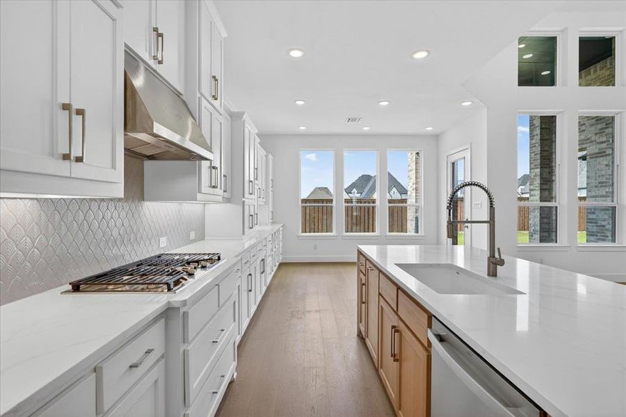 Furnished interior view inside a new home in Quail Hollow, Rockwall (Image 5).