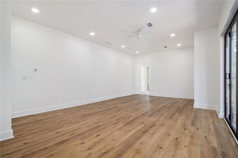 Spacious, unfurnished interior of a new home in , Dawsonville (Image 17). Spacious, unfurnished interior of a new home in , Dawsonville (Image 17).