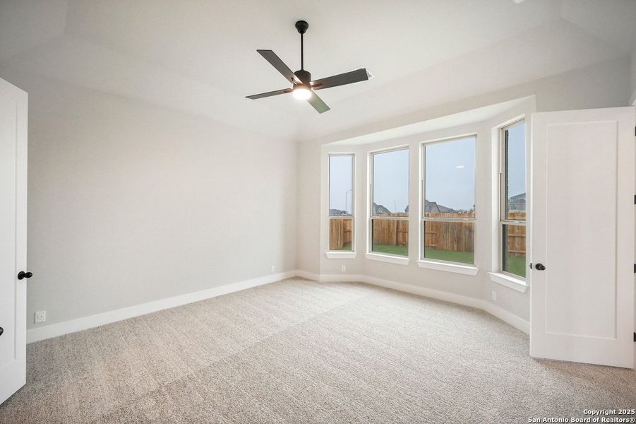 Spacious, unfurnished interior of a new home in Homestead, Schertz (Image 15).