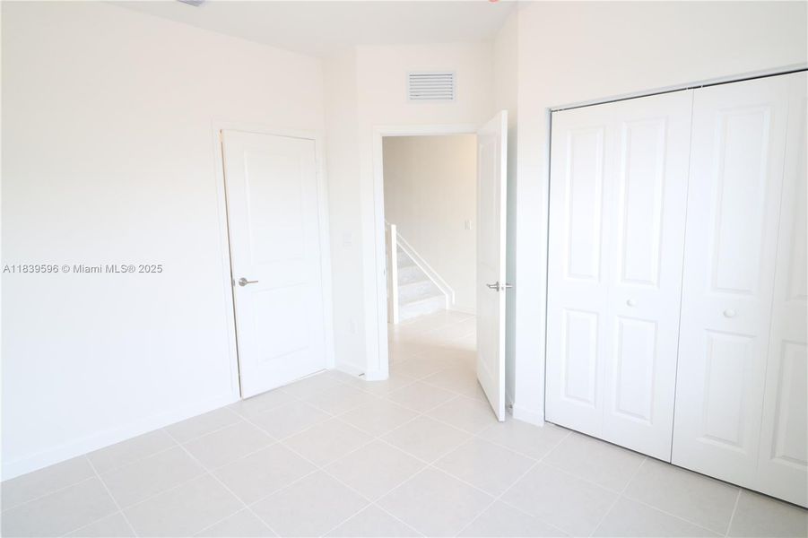 Entry level bedroom Entry level bedroom