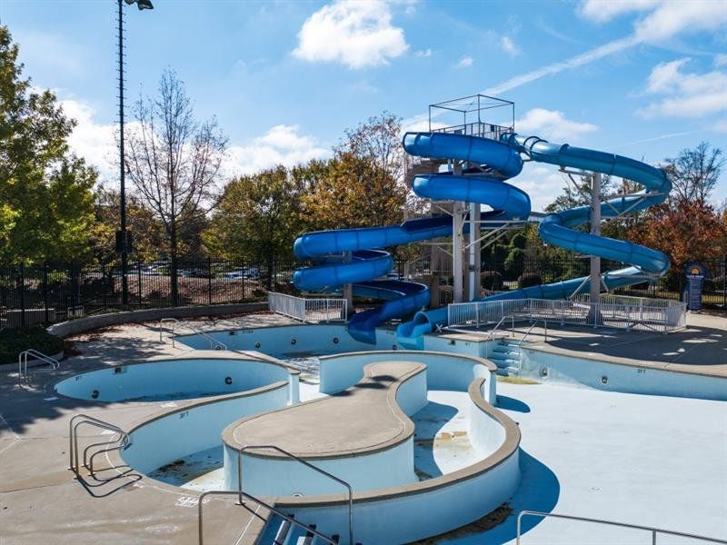 Community amenities in Falcon Landing, Gainesville (Image 48).