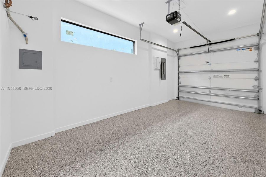 Spacious, unfurnished interior of a new home in , Miami (Image 22).