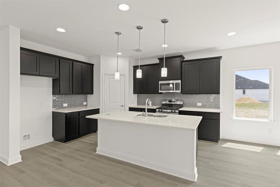 08. 1212 Redcoat - Kitchen (2)