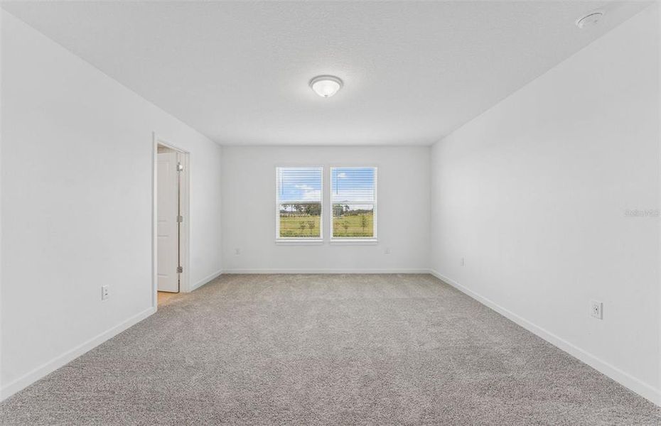 Spacious, unfurnished interior of a new home in Twisted Oaks, Wildwood (Image 10).