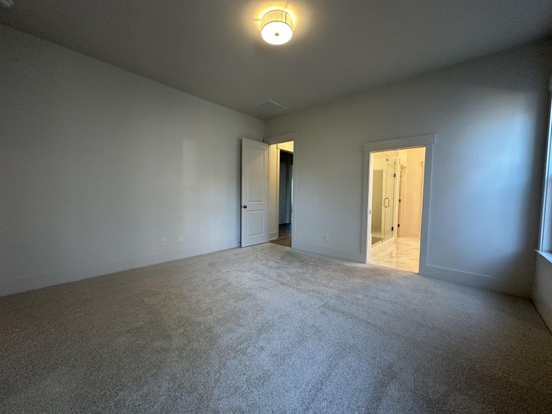 Spacious, unfurnished interior of a new home in Nexton, Summerville (Image 18).