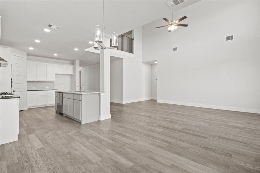 Spacious, unfurnished interior of a new home in Lyons Crest Estates, Garland (Image 27). Spacious, unfurnished interior of a new home in Lyons Crest Estates, Garland (Image 27).