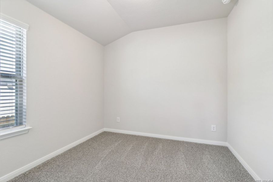 Spacious, unfurnished interior of a new home in , San Antonio (Image 24).