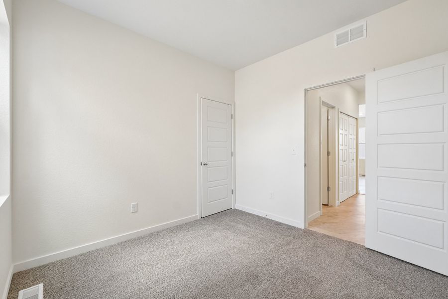 Spacious, unfurnished interior of a new home in Hudson Hills, Hudson (Image 36). Spacious, unfurnished interior of a new home in Hudson Hills, Hudson (Image 36).