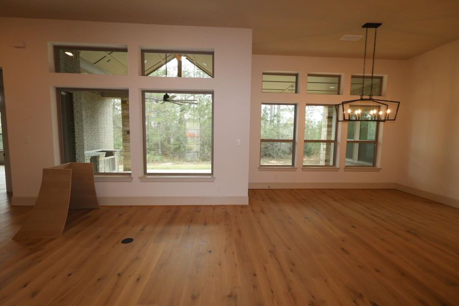 Spacious, unfurnished interior of a new home in , Montgomery (Image 14).