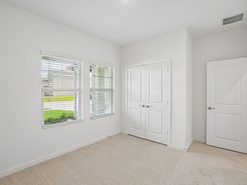 Spacious, unfurnished interior of a new home in Parks at Foster Crossing - Signature Series, Anna (Image 15).
