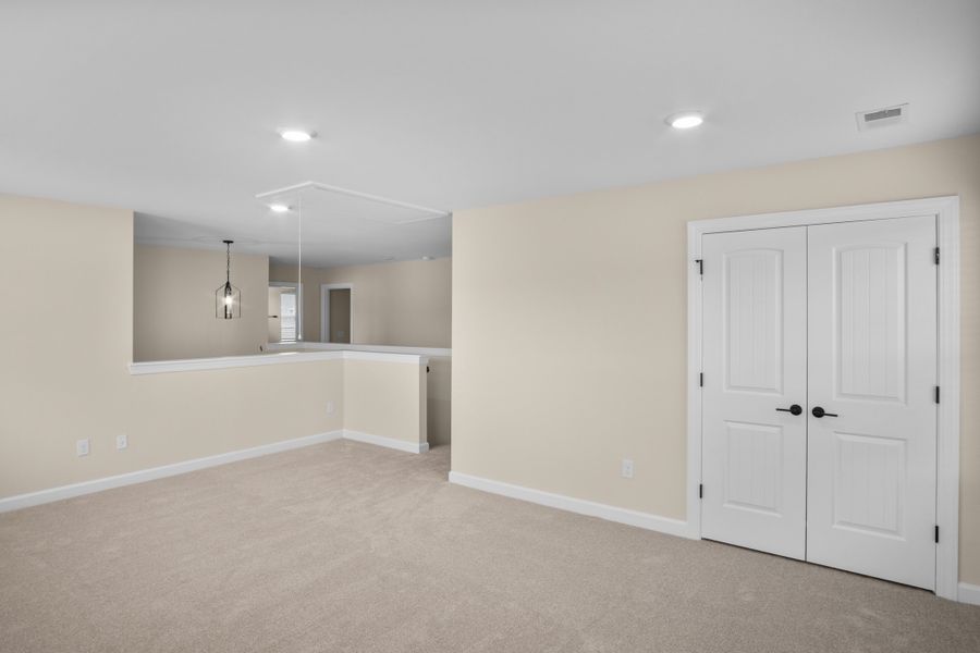 Spacious, unfurnished interior of a new home in Traditions at Carolina Forest, Myrtle Beach (Image 20). Spacious, unfurnished interior of a new home in Traditions at Carolina Forest, Myrtle Beach (Image 20).
