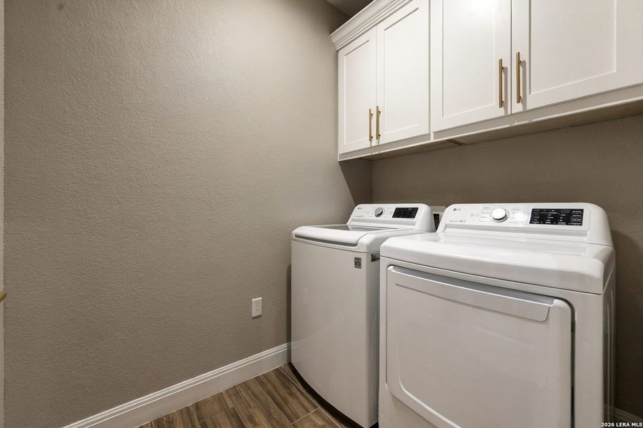 Close-up of interior finishes inside a home in , La Vernia (Image 45).