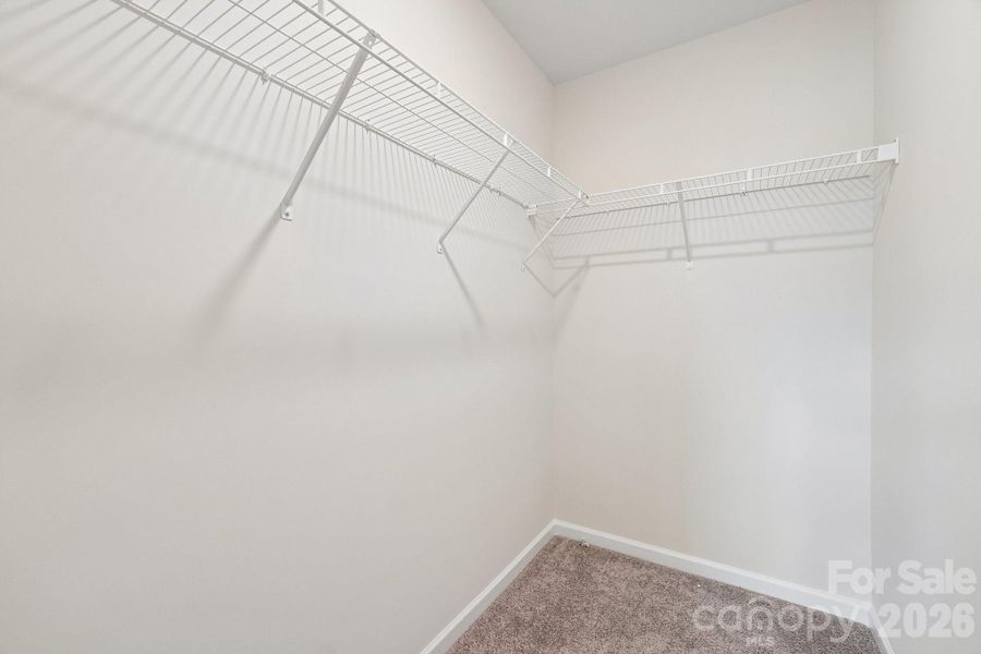 Spacious, unfurnished interior of a new home in Calvin Creek, Troutman (Image 22).
