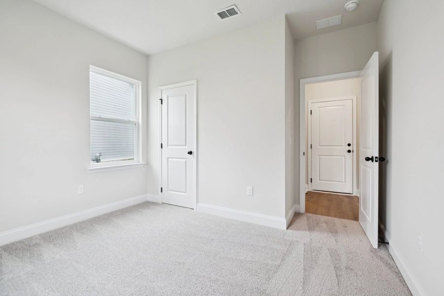 Spacious, unfurnished interior of a new home in Ascent at Arbor Ridge, La Vergne (Image 30).