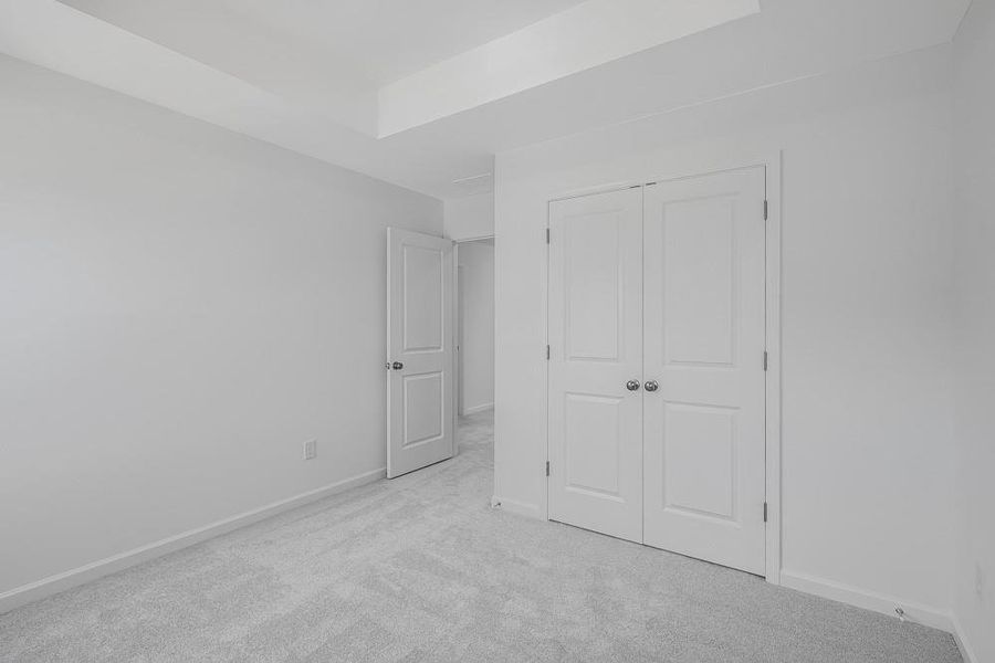 Spacious, unfurnished interior of a new home in Hampton Trace, Marietta (Image 24).