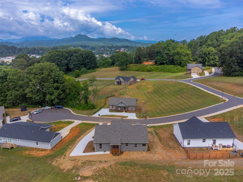 Image 34 of a home in .