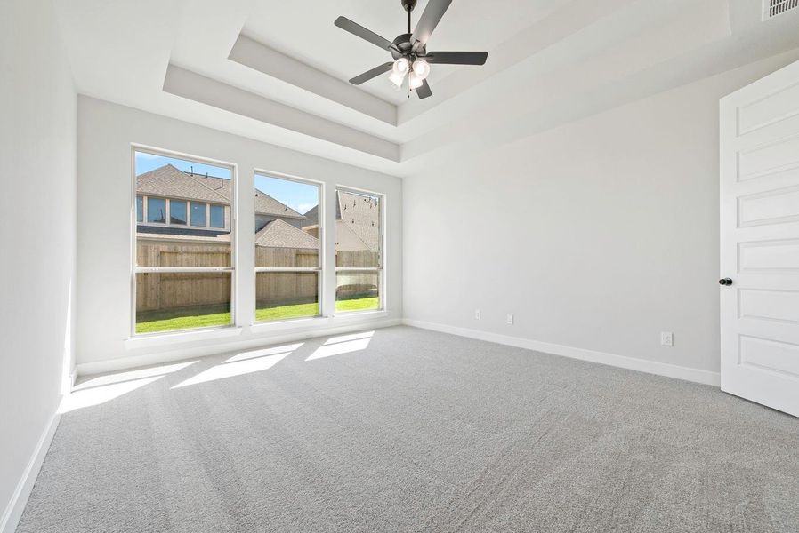 Spacious, unfurnished interior of a new home in Jordan Ranch, Fulshear (Image 12). Spacious, unfurnished interior of a new home in Jordan Ranch, Fulshear (Image 12).