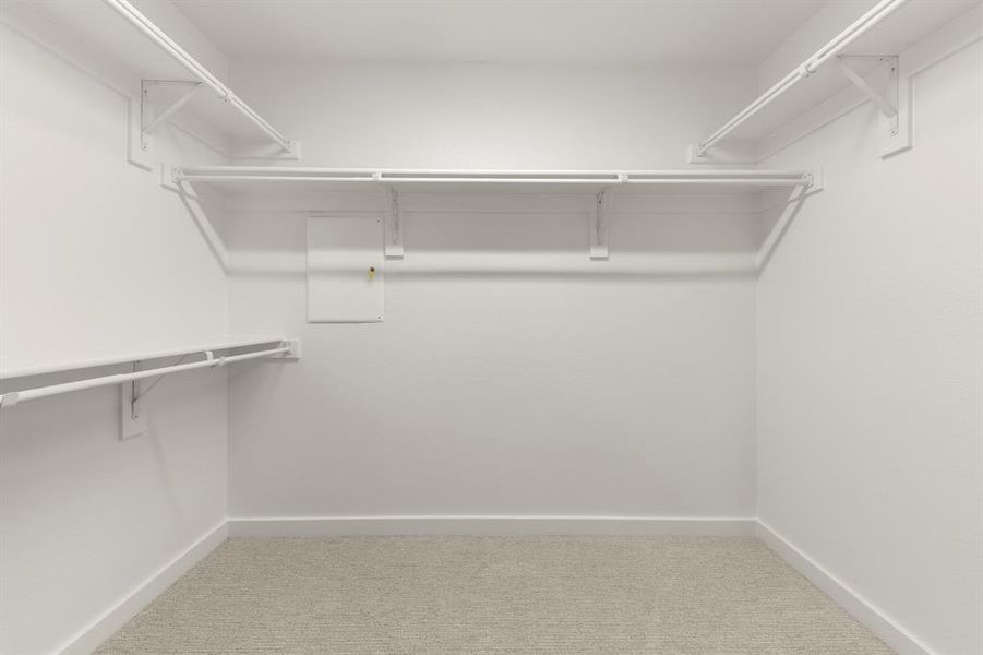 24. 725 Prosper - Closet 24. 725 Prosper - Closet