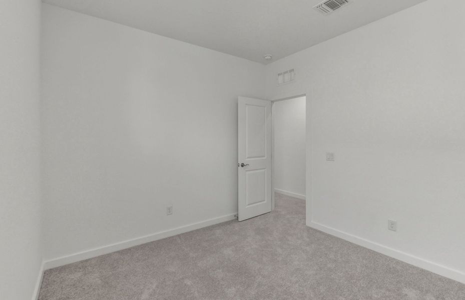 Spacious, unfurnished interior of a new home in Crosswinds, Kyle (Image 34).