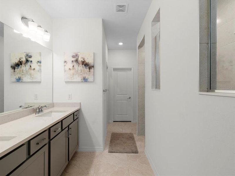 Furnished interior view inside a new home in , Land O' Lakes (Image 9).