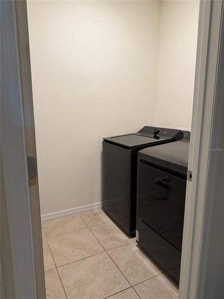 Close-up of interior finishes inside a home in Cypress Park Estates, Haines City (Image 13).