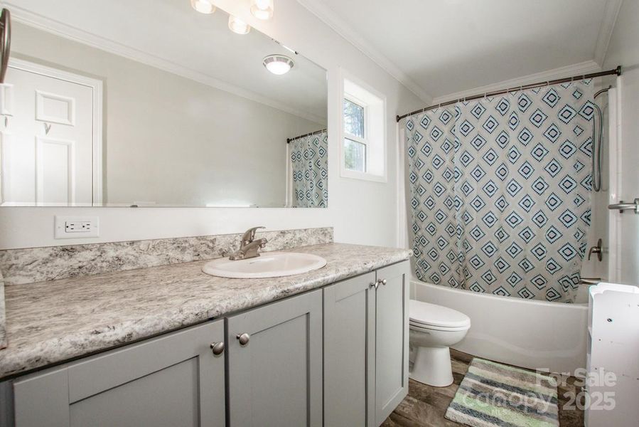 Furnished interior view inside a new home in , Gastonia (Image 5).