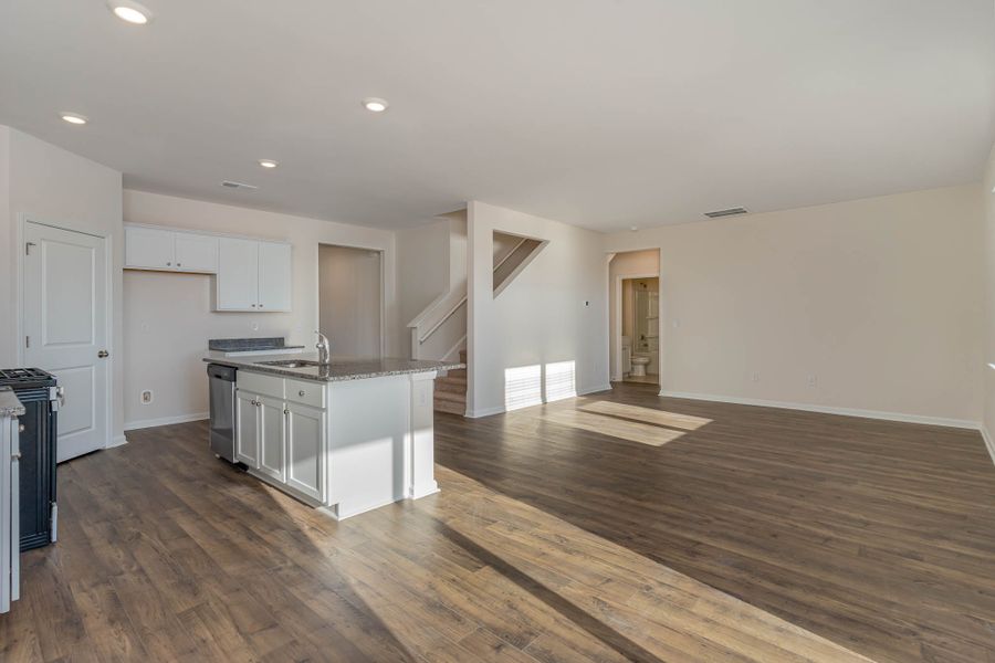 Representative furnished interior of a home built from the HAYDEN by D.R. Horton in Island Green, Myrtle Beach (Image 9).