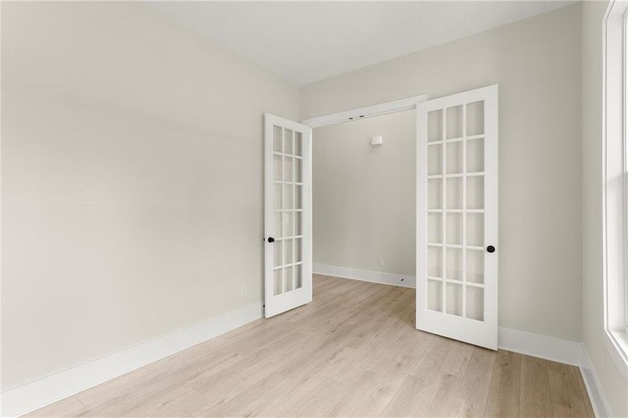 Spacious, unfurnished interior of a new home in Hillgrove Preserve, Powder Springs (Image 18). Spacious, unfurnished interior of a new home in Hillgrove Preserve, Powder Springs (Image 18).