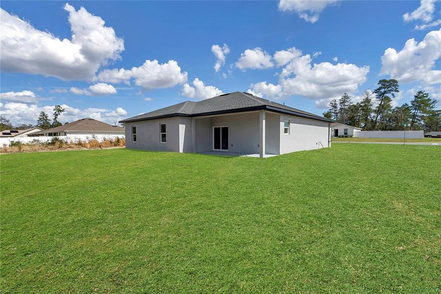 Exterior details and patio area of a home in , Ocala (Image 26).