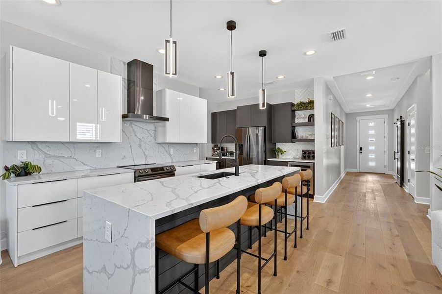 Furnished interior view inside a new home in , Tampa (Image 44).