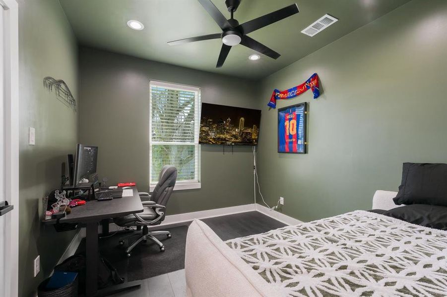 Furnished interior view inside a new home in , Dallas (Image 10). Furnished interior view inside a new home in , Dallas (Image 10).
