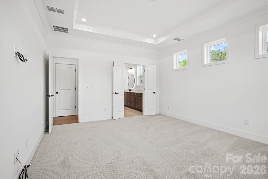 Spacious, unfurnished interior of a new home in Parkside Crossing, Charlotte (Image 20).