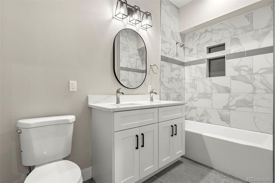 Furnished interior view inside a new home in , Hudson (Image 33).