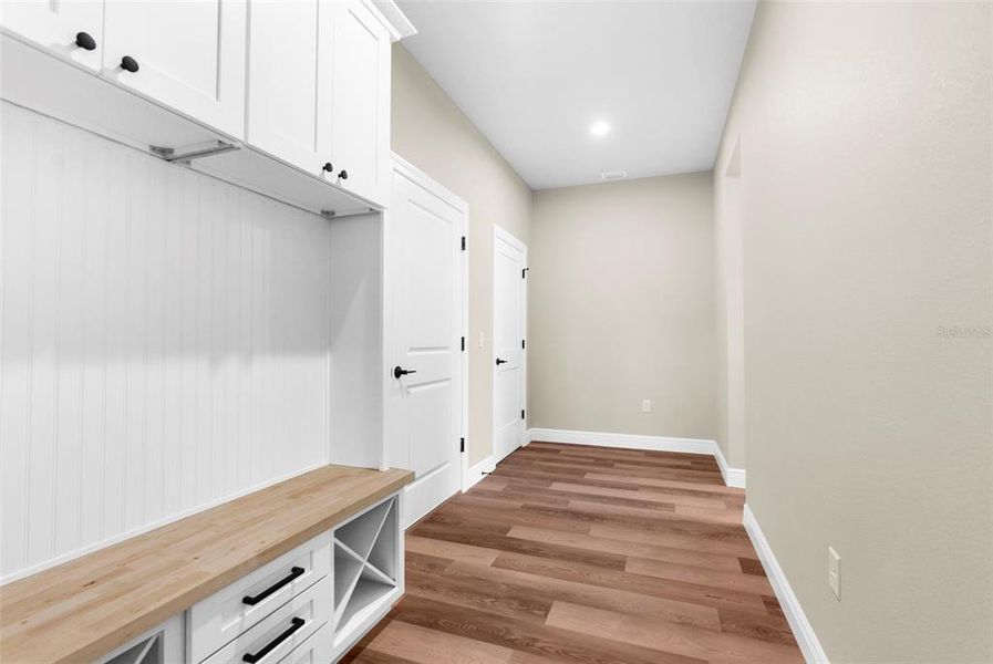 WOW - look at this mudroom!!