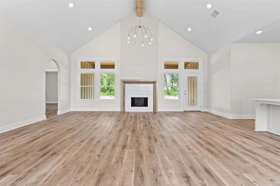 Spacious, unfurnished interior of a new home in , Lindale (Image 31).