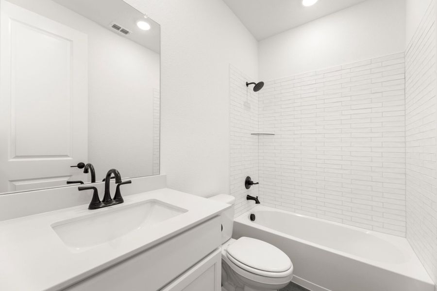 Furnished interior view inside a new home in Carriage Collection at Painted Tree, McKinney (Image 9). Furnished interior view inside a new home in Carriage Collection at Painted Tree, McKinney (Image 9).