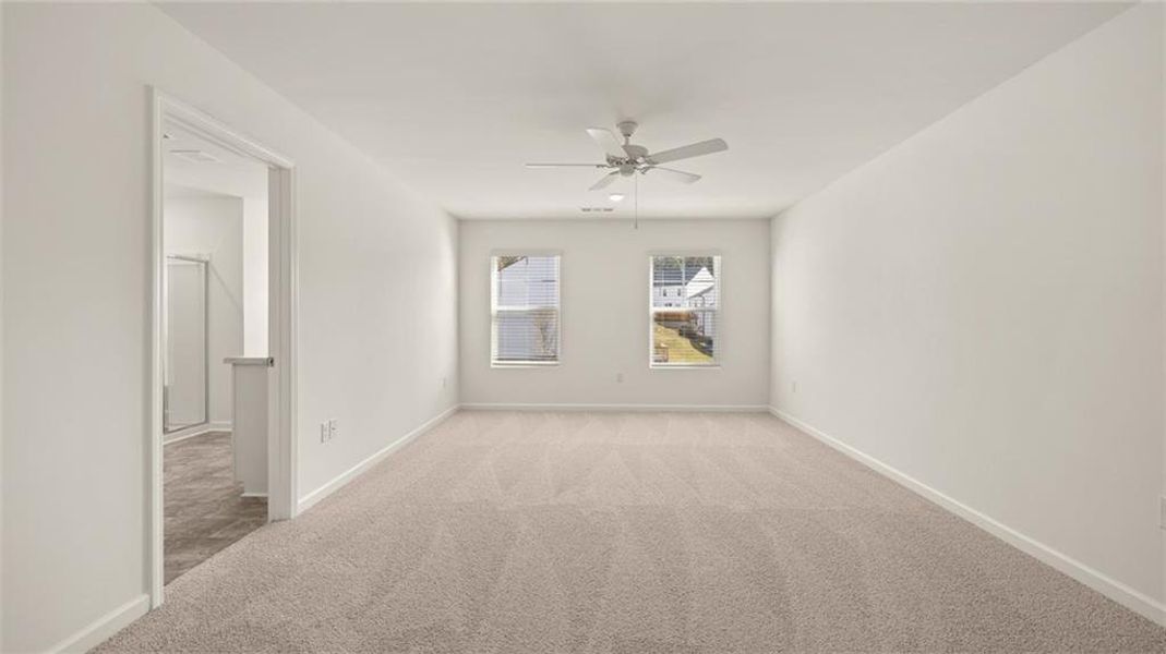 Spacious, unfurnished interior of a new home in Brooks Station, Dacula (Image 29).