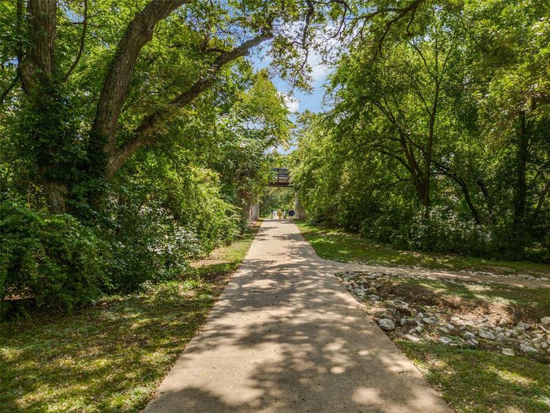 Entrance to the lake
