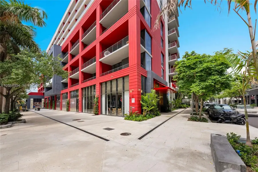 Condo located in Miami, FL showcasing its design and architecture (Image 3). Condo located in Miami, FL showcasing its design and architecture (Image 3).