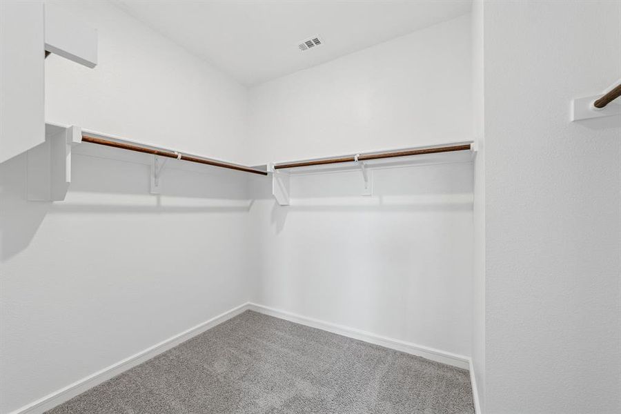 Spacious, unfurnished interior of a new home in Rolling Ridge, Van Alstyne (Image 20). Spacious, unfurnished interior of a new home in Rolling Ridge, Van Alstyne (Image 20).