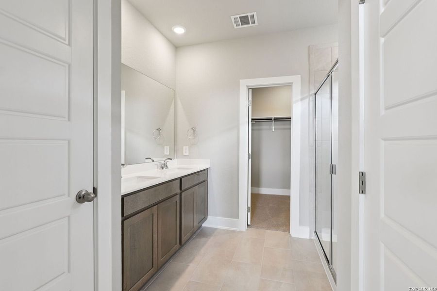 Furnished interior view inside a new home in Lark Canyon, New Braunfels (Image 14).