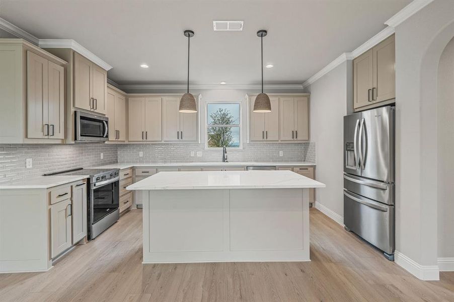 Furnished interior view inside a new home in , Glen Rose (Image 9). Furnished interior view inside a new home in , Glen Rose (Image 9).