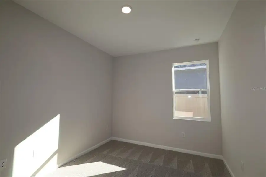 Spacious, unfurnished interior of a new home in Emerson Pointe, Apopka (Image 10).