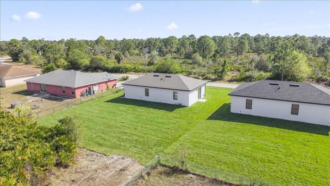 Exterior details and patio area of a home in , Lehigh Acres (Image 4).