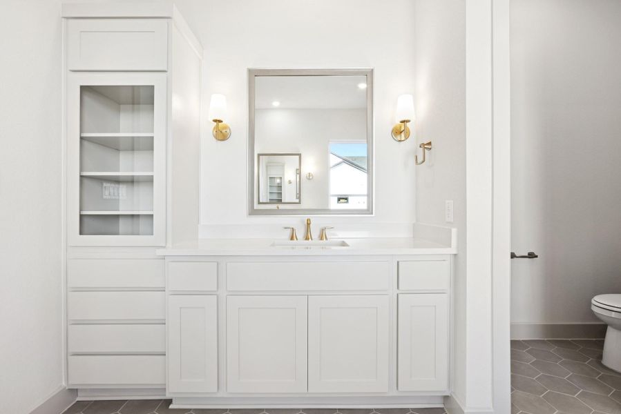 Owner's Bathroom Owner's Bathroom