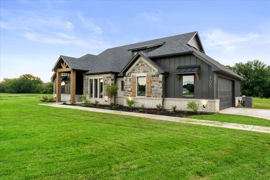 Representative exterior photo of a completed home built from the The Harper II by Doug Parr Custom Homes in Brooks Meadow, Weatherford, TX (Image 7). Representative exterior photo of a completed home built from the The Harper II by Doug Parr Custom Homes in Brooks Meadow, Weatherford, TX (Image 7).