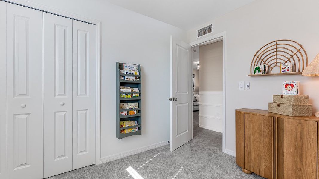 Florida CORE L004 Edison Bed4 2of2 F2 Base6 8 4 25