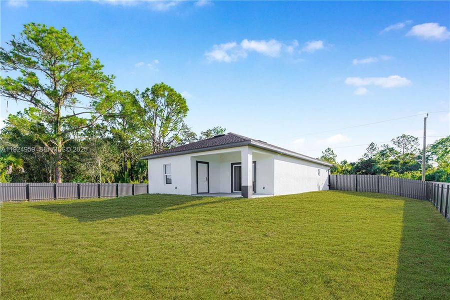 Exterior details and patio area of a home in , Lehigh Acres (Image 19).