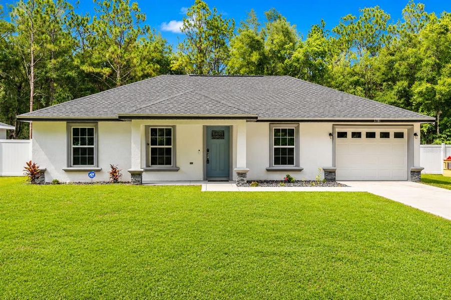 Exterior details and patio area of a home in , Summerfield (Image 17).
