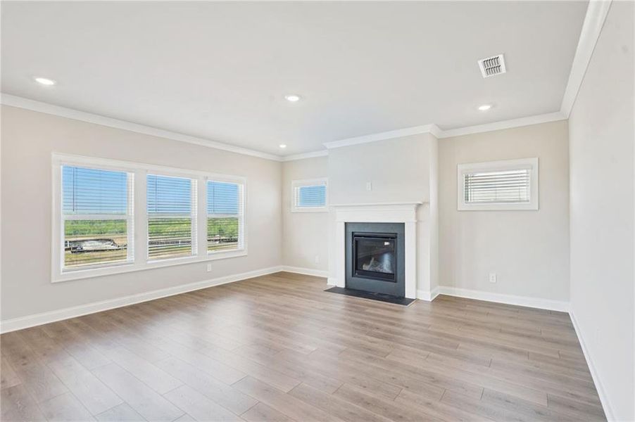 Spacious, unfurnished interior of a new home in River Pointe, Monroe (Image 36).